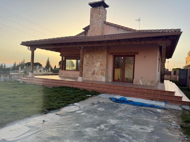 Chalet Independiente Venta Segovia
