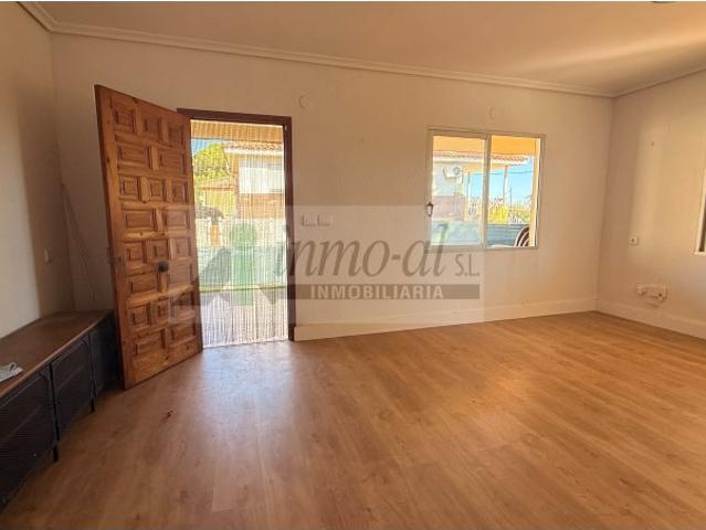 Chalet independiente con gran parcela en el Paraje de Santa Quiteria Almassora