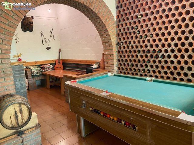 Chalet independiente con gran parcela en Urbanización Valjunco Valencia de Don Juan, León