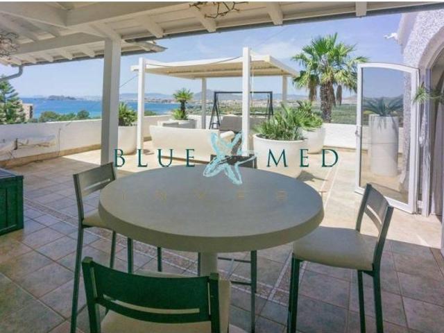 CHALET INDEPENDIENTE CON IMPRESIONANTES VISTAS AL MAR EN ISLA PLANA
