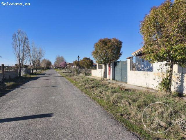 Chalet independiente con parcela en Sanchidrián Ávila