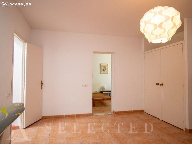 Chalet independiente con piscina y amplia parcela en Puerto de Alcudia