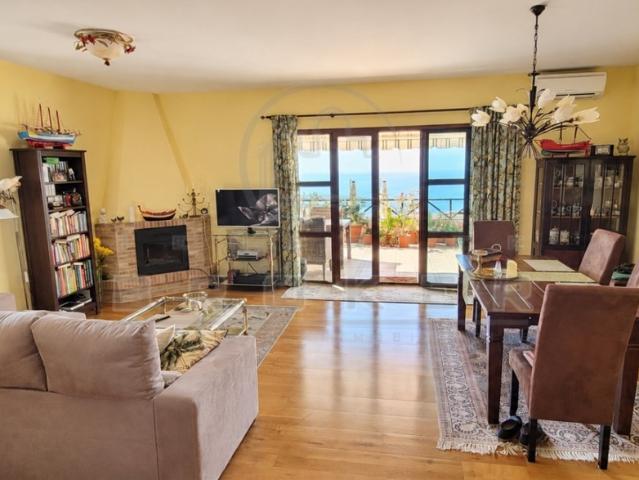Chalet independiente con piscina y vistas al mar en El Sauzal