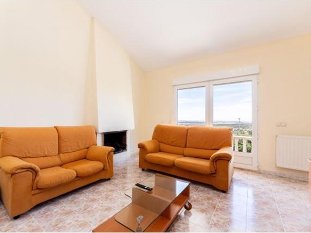 Chalet independiente de una sola planta con vistas excepcionales al golf, lago y entorno natural
