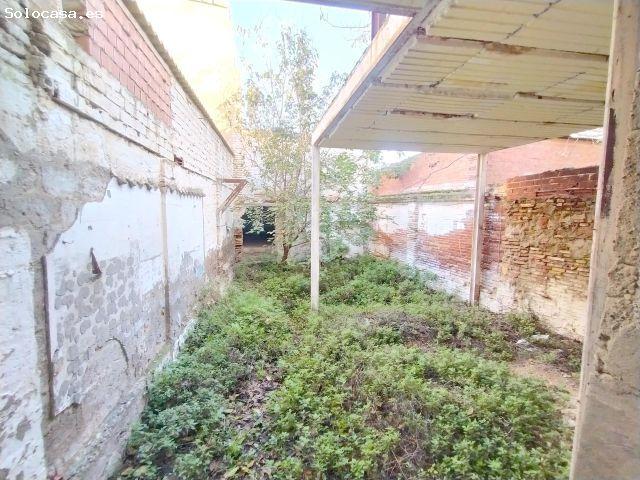 Chalet independiente en venta en calle Enmedio, 10. Monzalbarba Zaragoza