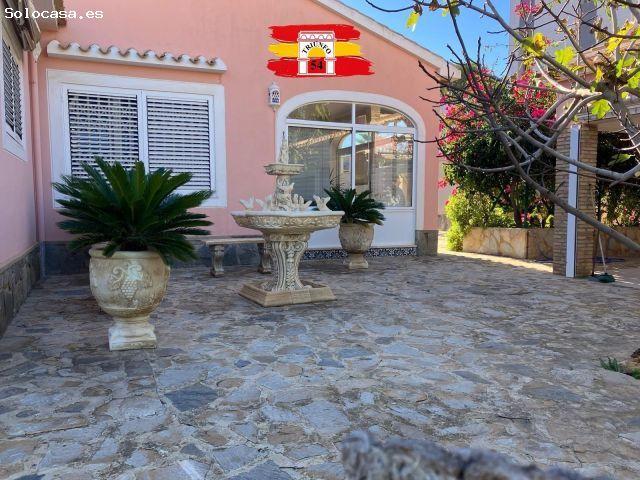 Chalet independiente en Cabo Roig