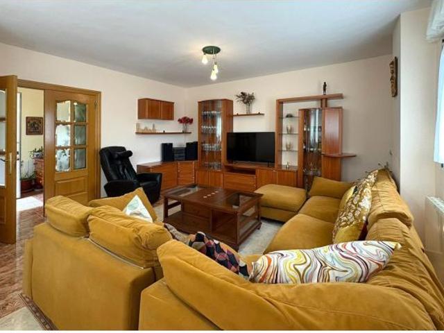 CHALET INDEPENDIENTE EN FINCA DE 800M2