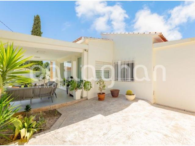 Chalet Independiente en L’eliana