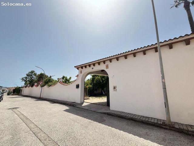 ¡CHALET INDEPENDIENTE EN LA MEJOR ZONA DE RINCONCILLO!