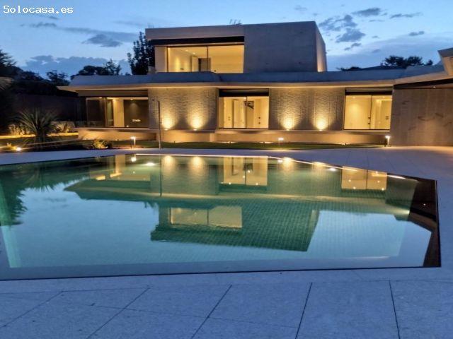 Chalet independiente en Las Lomas
