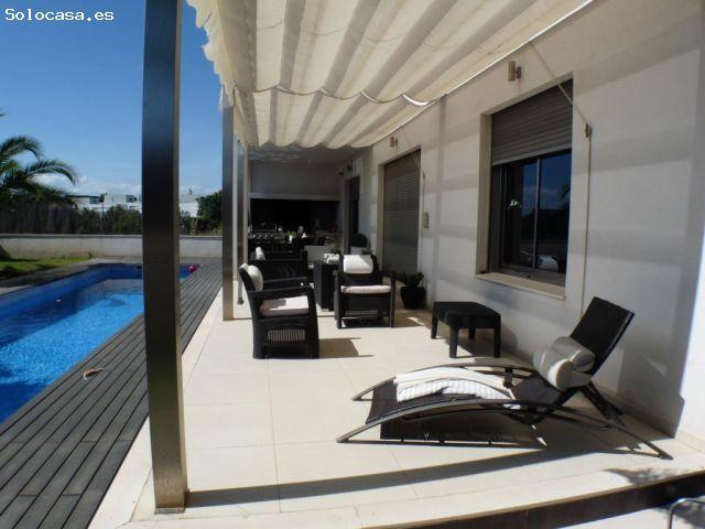 Chalet independiente en Nueva Santa Barbara