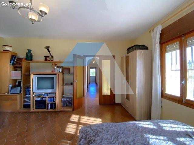 Chalet independiente en parcela urbana