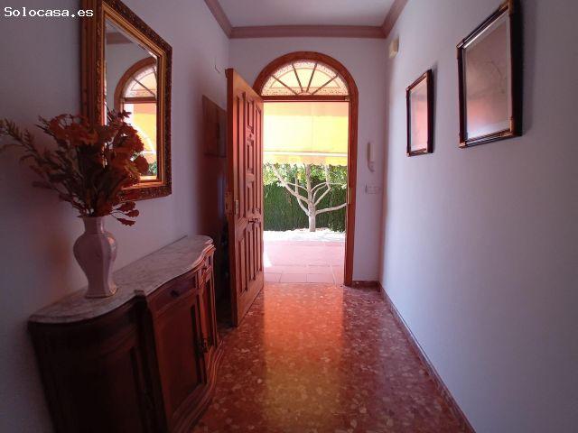 Chalet independiente en Santa Ana de la Albaida !