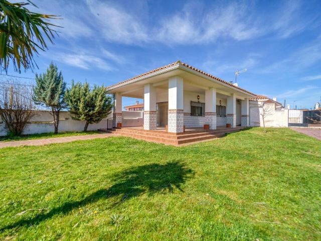 Chalet individual en venta, Villamanrique de Tajo, Madrid