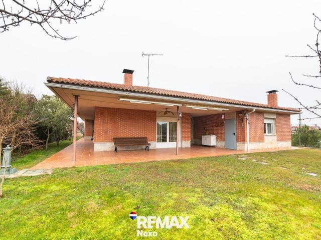Chalet individual en venta, Villanueva de Duero, Valladolid