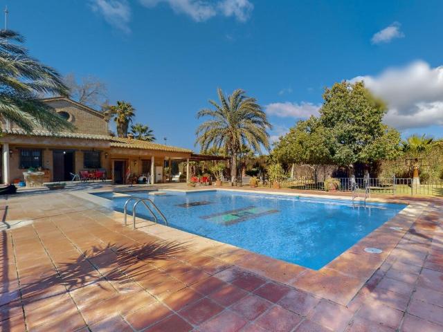 Chalet individual en venta, Bobadilla, Málaga
