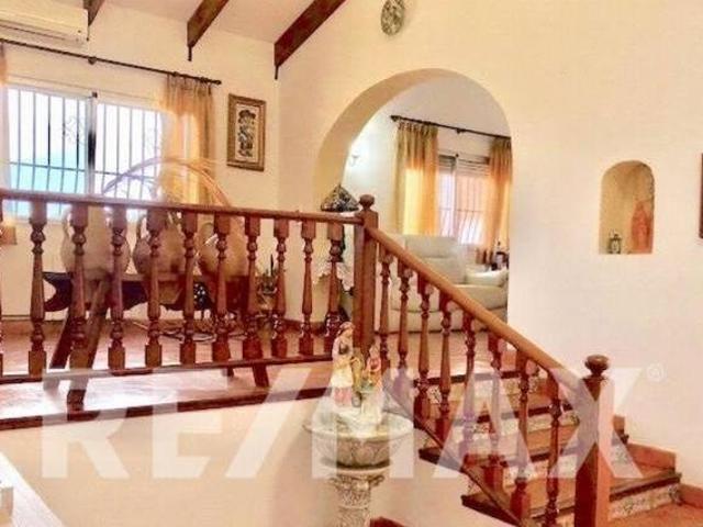 Chalet individual en venta campo de golf Betera