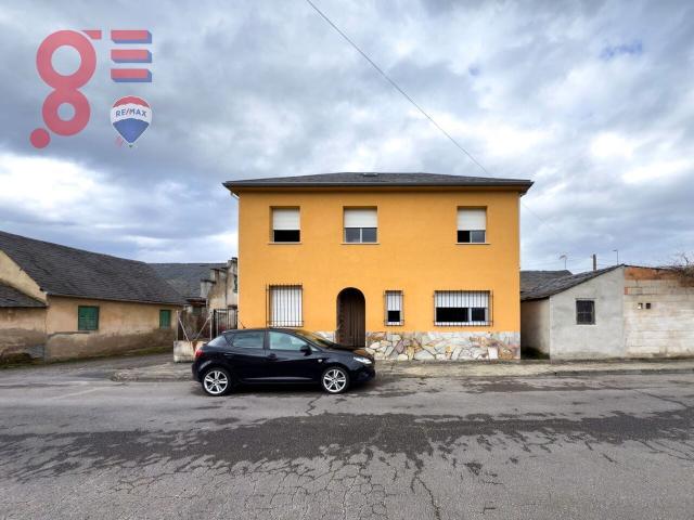 Chalet individual en venta, Camponaraya, León