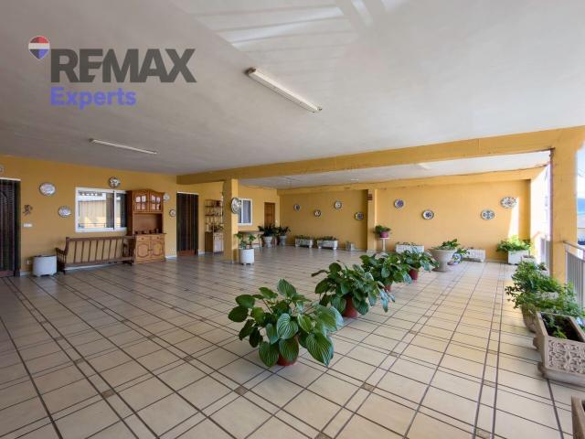 Chalet individual en venta, Carracedelo, León