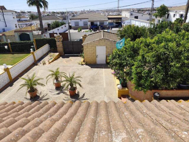 Chalet individual en venta, Carrión de los Céspedes, Sevilla