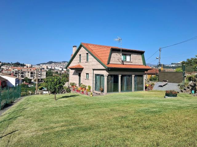 Chalet individual en venta, Castrelos, Vigo