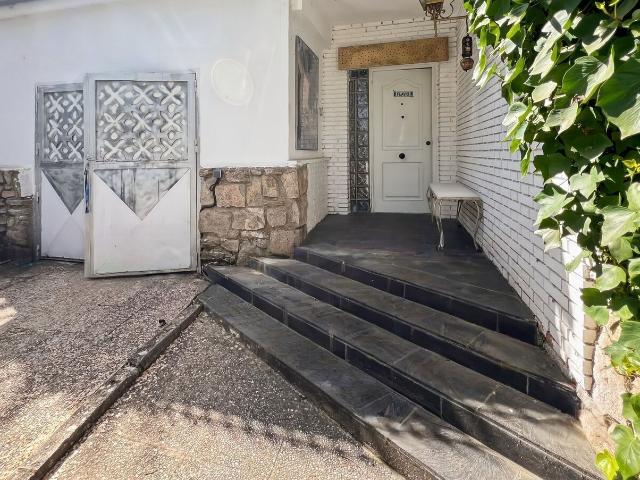 Chalet individual en venta, Cotos de Monterrey, Madrid