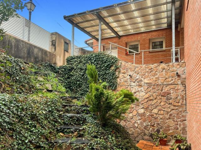 Chalet individual en venta, Cotos de Monterrey, Madrid