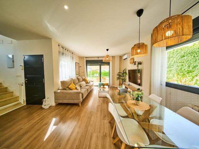 Chalet individual en venta, Dílar, Granada