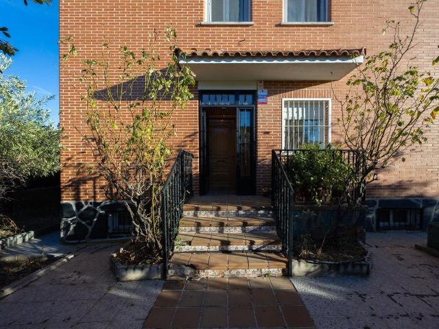Chalet individual en venta, Meco, Madrid