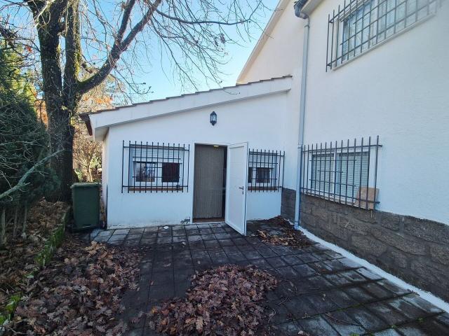 Chalet individual en venta, Navaluenga, Ávila