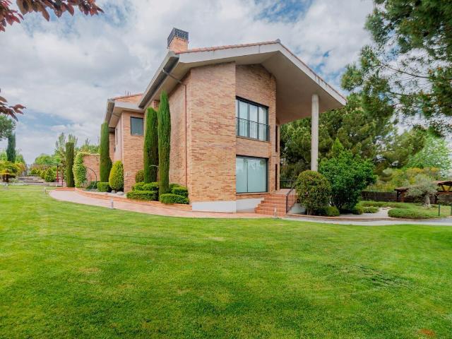 Chalet individual en alquiler, Boadilla del Monte, Madrid