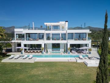 Chalet individual en alquiler, Estepona, Málaga