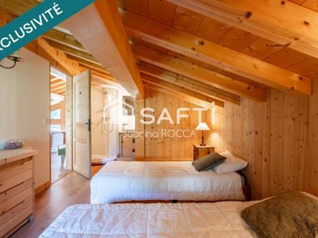 Chalet individuelle et Authentique avec magnifique vue a 100 m des telesiege