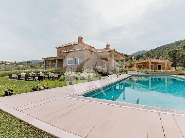 Chalet, Ibi