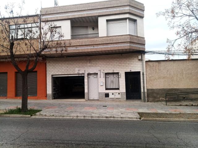 Chalet, Ibi