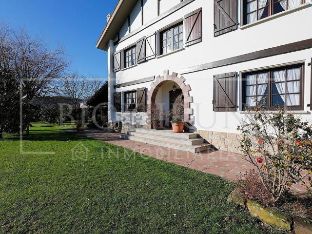 Chalet, Irun