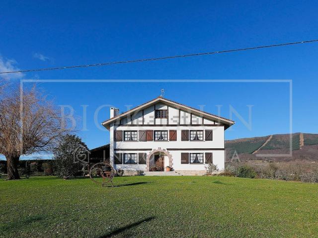 Chalet, Irun