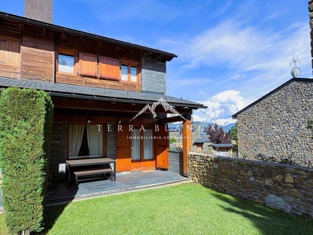 Chalet, Isòvol