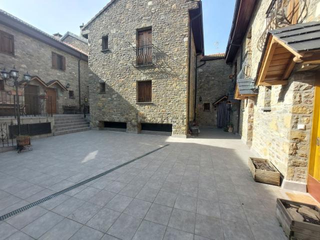 Chalet, Jaca