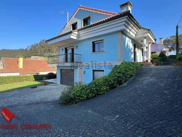 Chalet, O Rosal