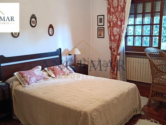 Chalet, O Rosal