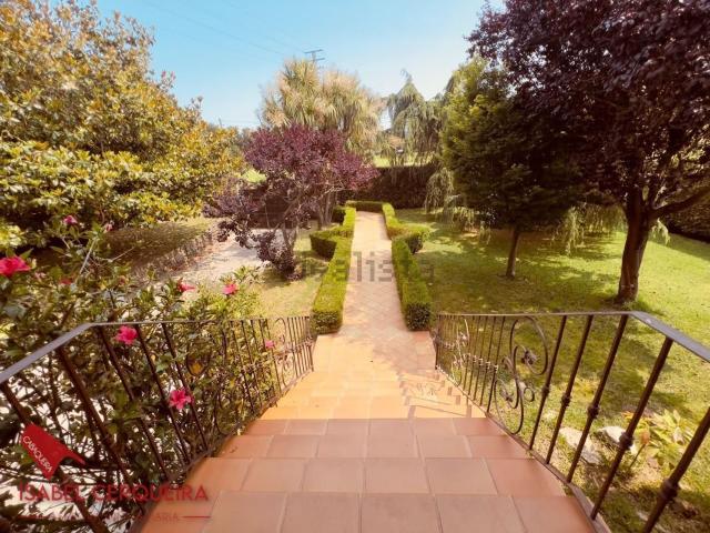 Chalet, O Rosal