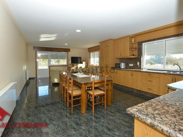 Chalet, O Rosal