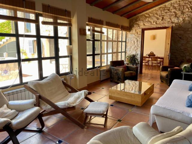Chalet, Onil