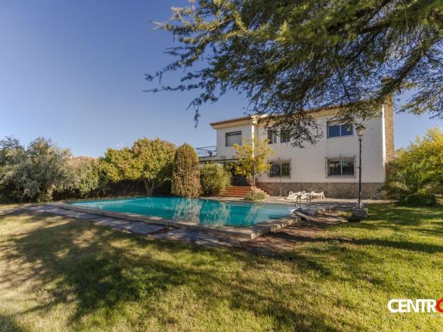 Chalet, Ogijares