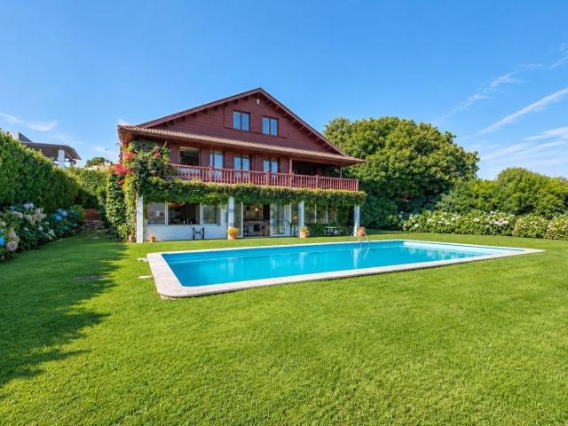 Chalet, Oia, Vigo