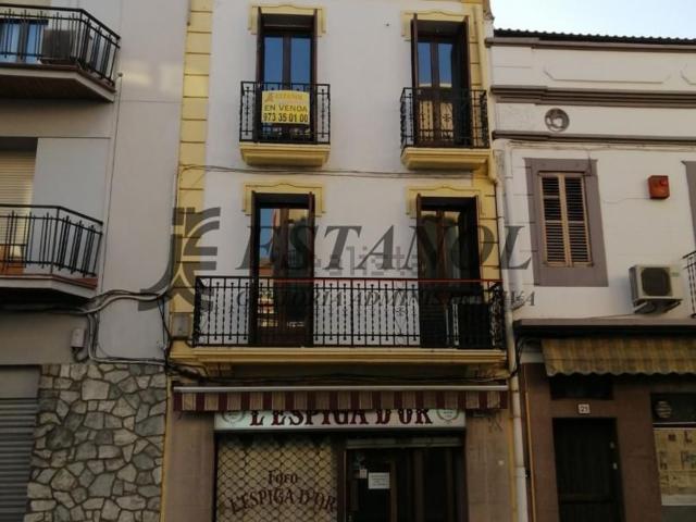 Chalet, Oliana