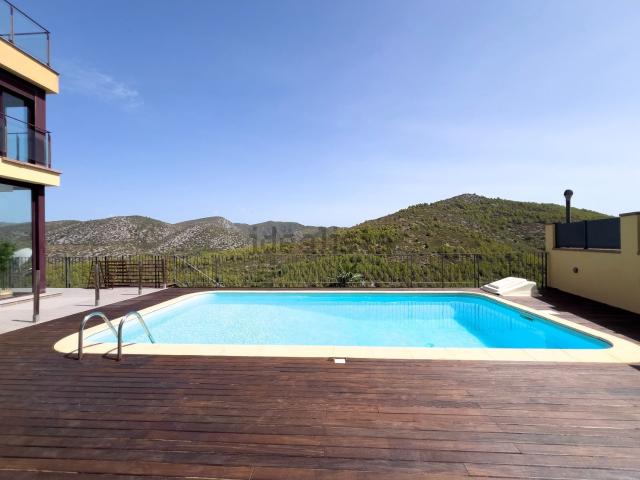Chalet, Olivella