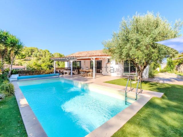 Chalet, Olivella