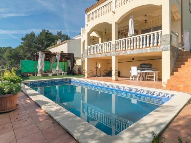 Chalet, Olivella